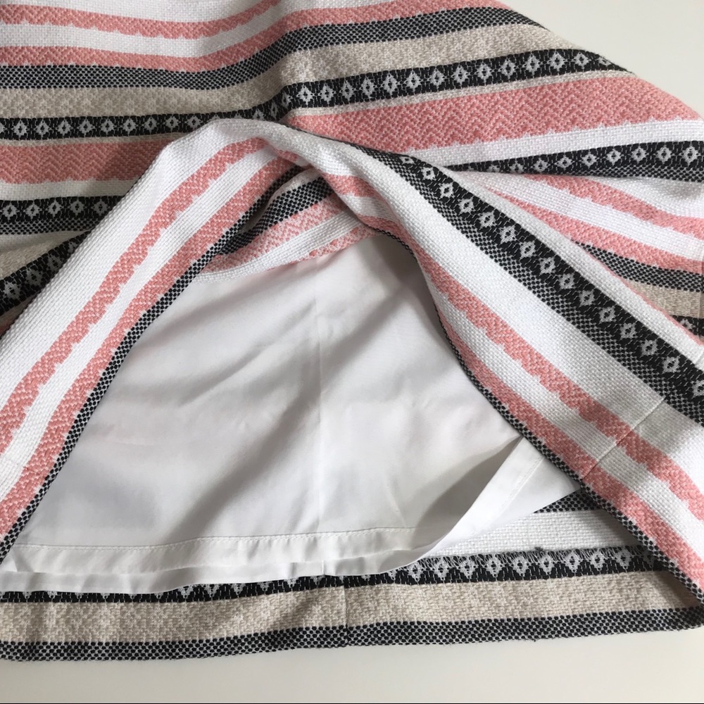 LOFT Petite Striped Tweed Mini Skirt Sz 4P - Picture 4 of 7